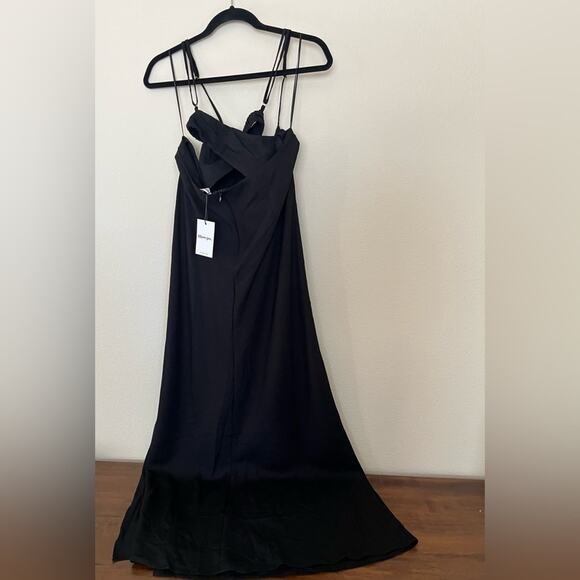 NWT Show Po REVIENA MIDI DRESS - CUT OUT COWL NECK DRESS IN BLACK - Picture 8 of 9